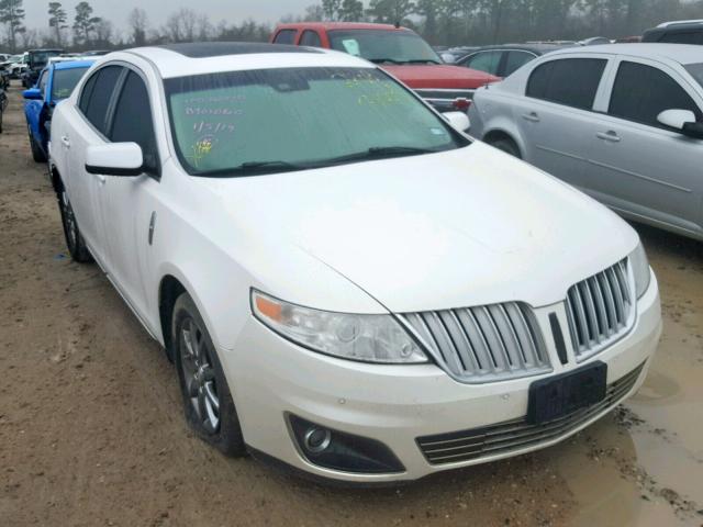 1LNHL9DR3BG615039 - 2011 LINCOLN MKS WHITE photo 1
