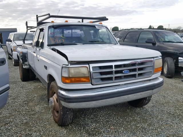 1FTJX35G6PKA17262 - 1993 FORD F350 WHITE photo 1