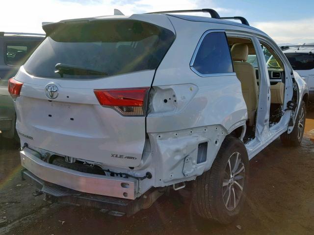 5TDJZRFH2JS548351 - 2018 TOYOTA HIGHLANDER თეთრი ფოტო 4