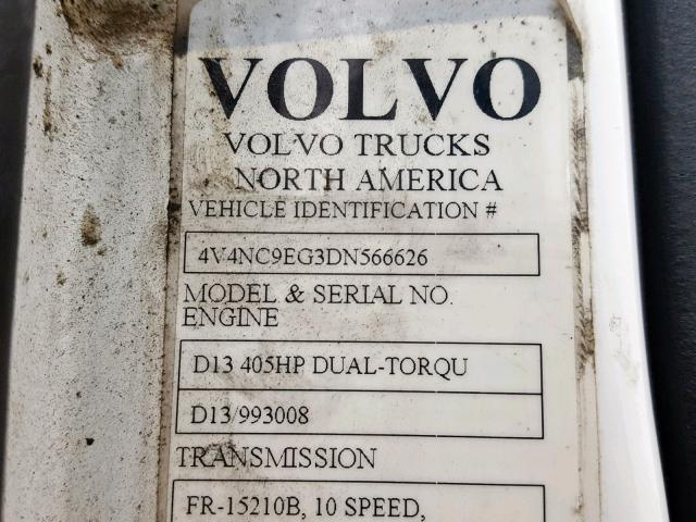 4V4NC9EG3DN566626 - 2013 VOLVO VN VNL WHITE photo 10