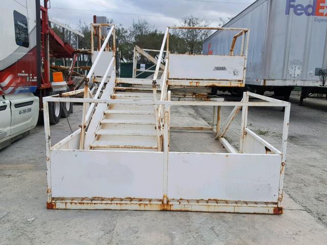 00000000000000180 - 2007 EQUI LIFT WHITE photo 2