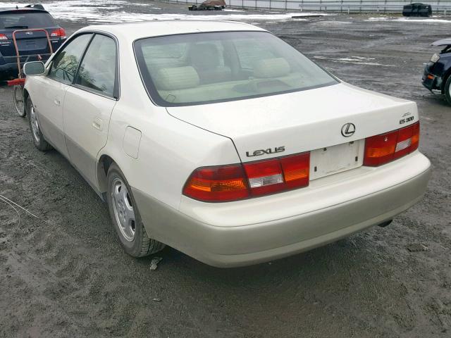 JT8BF28G5X0191296 - 1999 LEXUS ES 300 WHITE photo 3