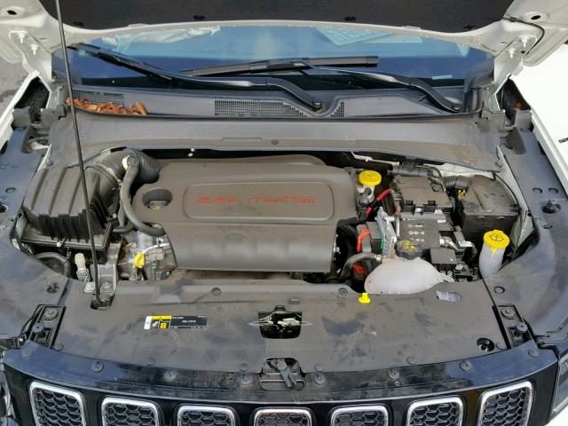 3C4NJCAB9JT255058 - 2018 JEEP COMPASS SP თეთრი ფოტო 7