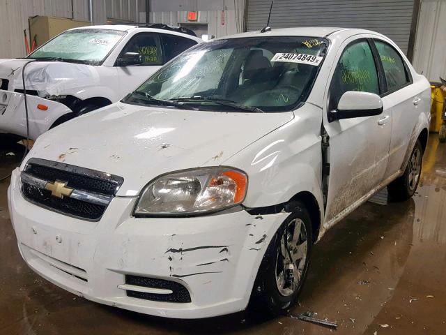 KL1TD5DE1BB189440 - 2011 CHEVROLET AVEO LS WHITE photo 2
