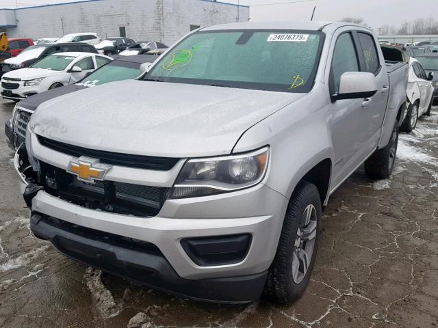 1GCGTBEN0J1304429 - 2018 CHEVROLET COLORADO SILVER photo 2