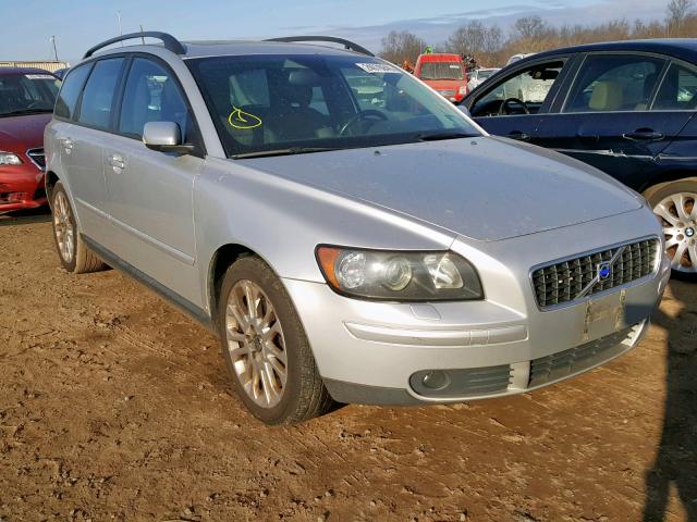 YV1MW682152042191 - 2005 VOLVO V50 T5 SILVER photo 1