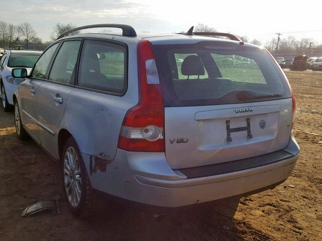 YV1MW682152042191 - 2005 VOLVO V50 T5 SILVER photo 3