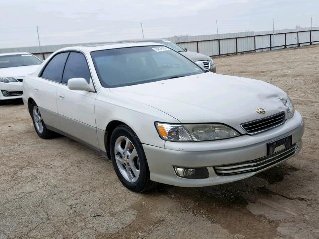 JT8BF28G110324983 - 2001 LEXUS ES 300 WHITE photo 1