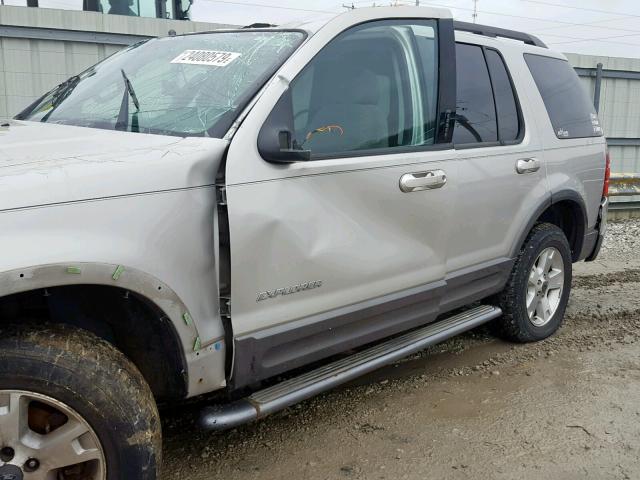 1FMZU73K05ZA54799 - 2005 FORD EXPLORER X SILVER photo 9