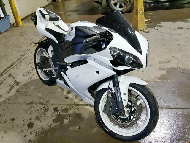 JYARN20E07A003450 - 2007 YAMAHA YZFR1 WHITE photo 1