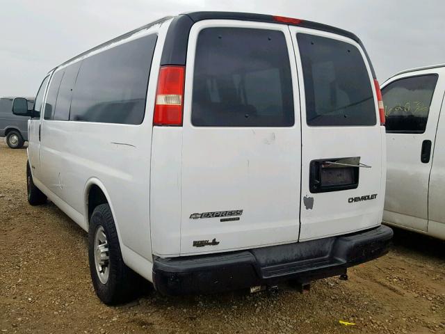 1GAHG39U761123456 - 2006 CHEVROLET EXPRESS G3 WHITE photo 3