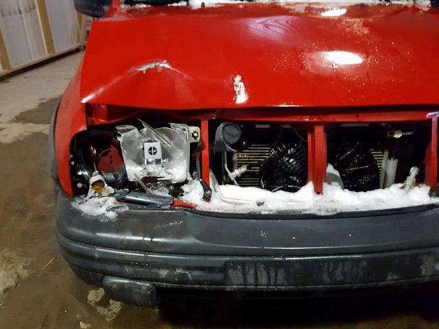 2CNBJ734726919352 - 2002 CHEVROLET TRACKER ZR RED photo 9