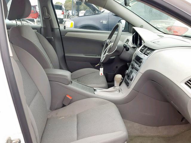 1G1ZA5EU7CF393793 - 2012 CHEVROLET MALIBU LS WHITE photo 5