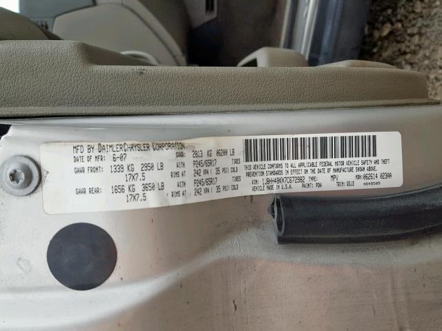 1J8HH48KX7C672982 - 2007 JEEP COMMANDER SILVER photo 10