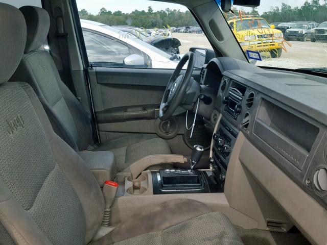 1J8HH48KX7C672982 - 2007 JEEP COMMANDER SILVER photo 5