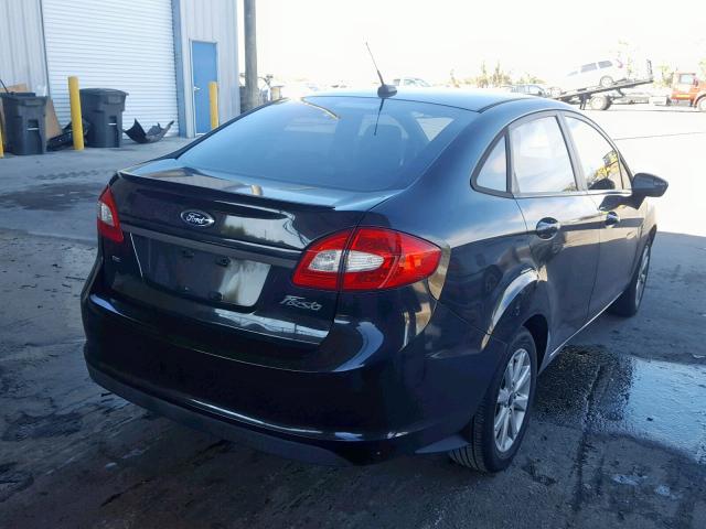 3FADP4BJ7CM160832 - 2012 FORD FIESTA SE BLACK photo 4