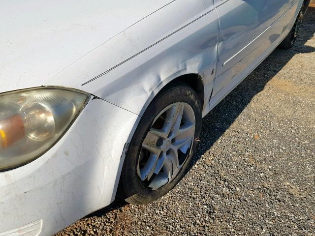 1G2AL18F987211182 - 2008 PONTIAC G5 WHITE photo 9