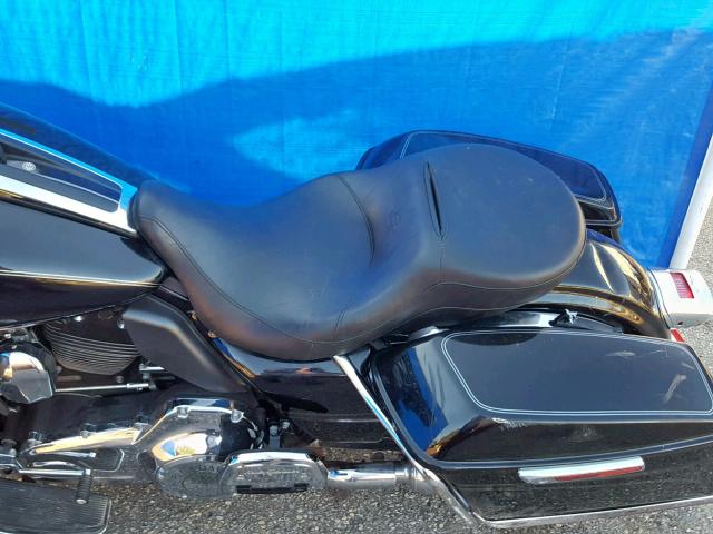 1HD1FCM18FB690177 - 2015 HARLEY-DAVIDSON FLHTCU ULT BLACK photo 6