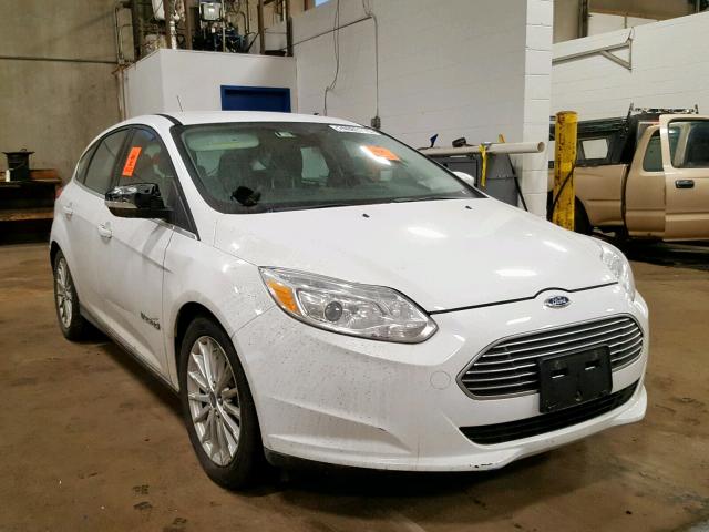 1FAHP3R43CL388226 - 2012 FORD FOCUS BEV WHITE photo 1