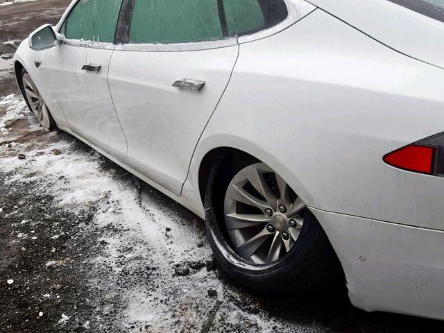 5YJSA1E17GF156173 - 2016 TESLA MODEL S Սպիտակ լուսանկար 9