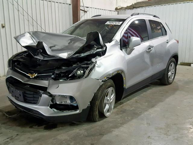 KL7CJLSB1HB240665 - 2017 CHEVROLET TRAX 1LT SILVER photo 2