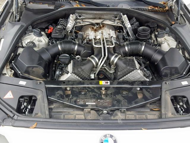 WBSFV9C5XDD097030 - 2013 BMW M5 GRAY photo 7