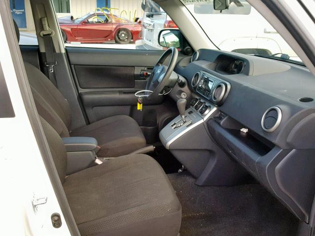 JTLKE50E491067277 - 2009 TOYOTA SCION XB Ақ фото 5