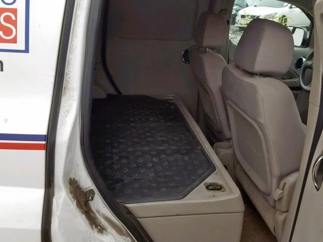 3GCAAADB7AS646875 - 2010 CHEVROLET HHR PANEL WHITE photo 6