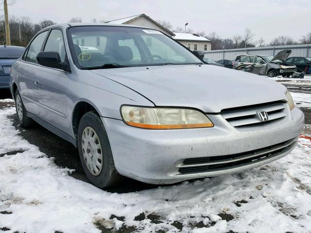 1HGCF86692A106483 - 2002 HONDA ACCORD VAL SILVER photo 1