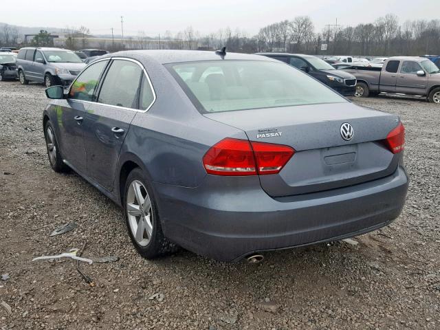 1VWBH7A32DC119379 - 2013 VOLKSWAGEN PASSAT SE GRAY photo 3