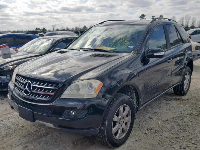 4JGBB86E86A006549 - 2006 MERCEDES-BENZ ML 350 BLACK photo 2