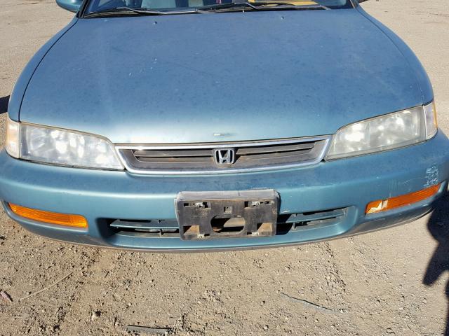 1HGCD5632TA241719 - 1996 HONDA ACCORD LX GREEN photo 9