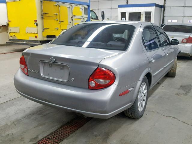 JN1CA31D61T820244 - 2001 NISSAN MAXIMA GXE SILVER photo 4