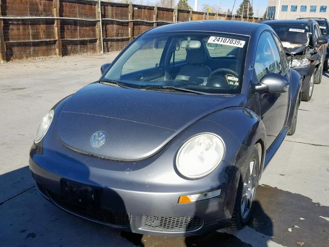 3VWPW31C56M422792 - 2006 VOLKSWAGEN NEW BEETLE Gümüş foto 2