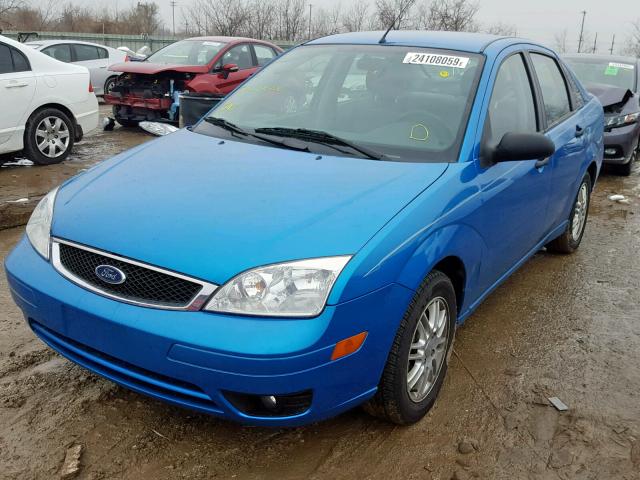 1FAFP34N17W290470 - 2007 FORD FOCUS ZX4 BLUE photo 2