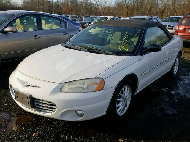 1C3EL55R12N140988 - 2002 CHRYSLER SEBRING LX WHITE photo 2