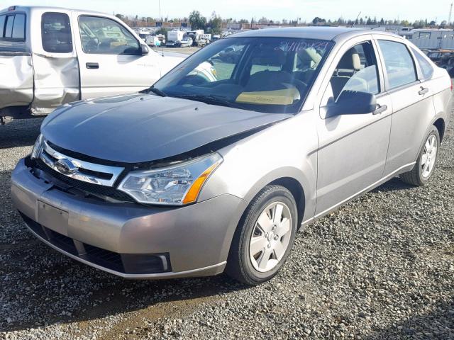 1FAHP34N88W139605 - 2008 FORD FOCUS S/SE GRAY photo 2