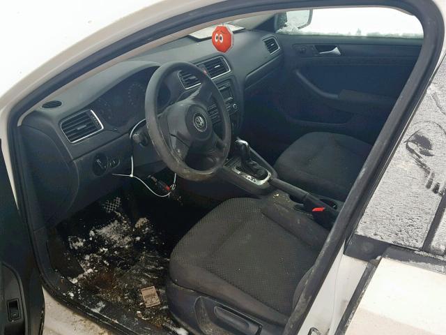 3VW2K7AJ5CM412044 - 2012 VOLKSWAGEN JETTA BASE WHITE photo 5