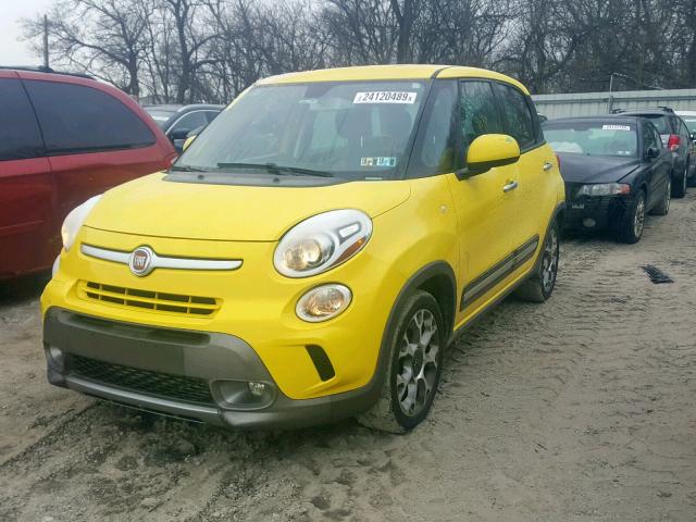 ZFBCFADH5EZ020557 - 2014 FIAT 500L TREKK YELLOW photo 2