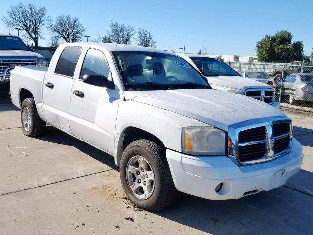 1D7HE48N46S502718 - 2006 DODGE DAKOTA QUA WHITE photo 1