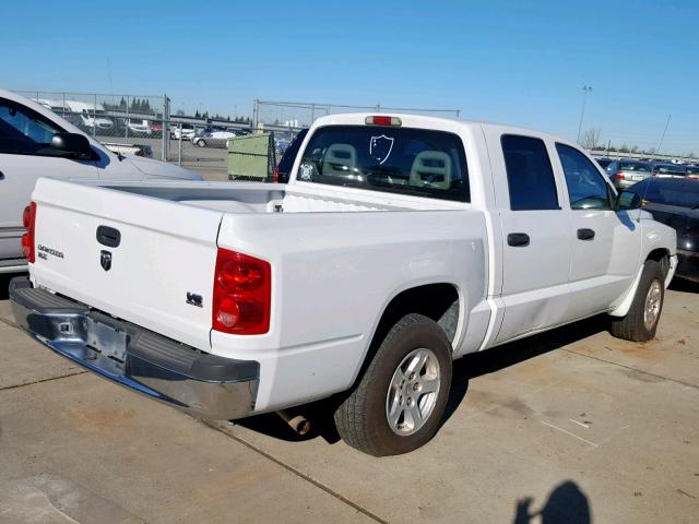 1D7HE48N46S502718 - 2006 DODGE DAKOTA QUA WHITE photo 4