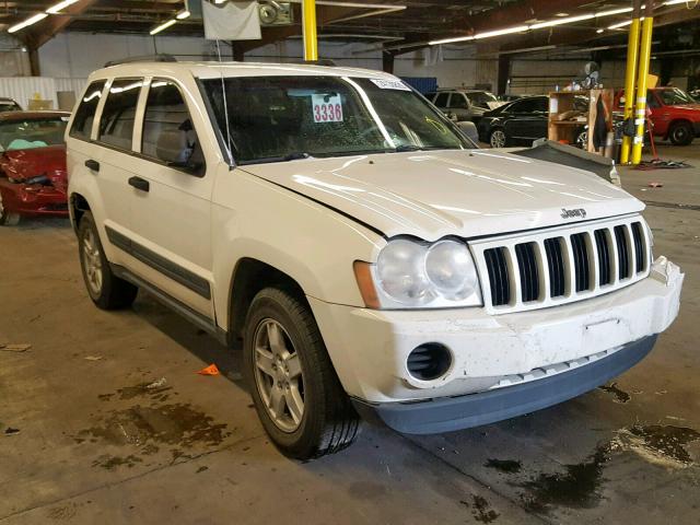 1J4GR48K85C685513 - 2005 JEEP GRAND CHER WHITE photo 1