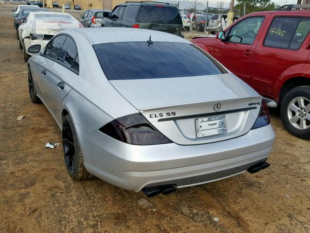 WDDDJ76X56A017753 - 2006 MERCEDES-BENZ CLS 55 AMG SILVER photo 3