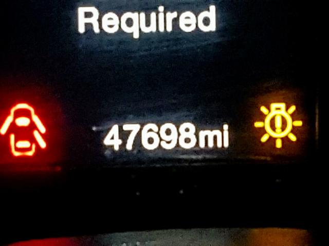 ZACCJBAT0GPC95829 - 2016 JEEP RENEGADE S RED photo 8