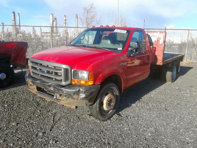 1FDAF57FXYEA31972 - 2000 FORD F550 SUPER RED photo 2