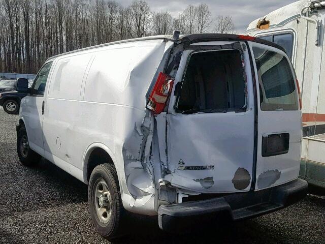 1GCFG15XX81124865 - 2008 CHEVROLET EXPRESS G1 WHITE photo 4