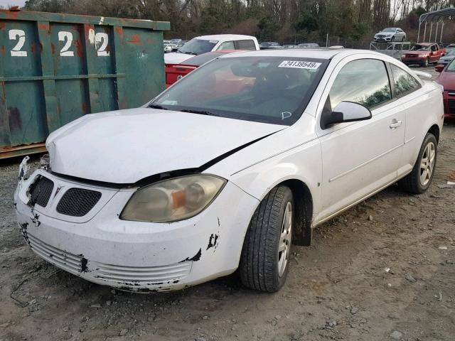 1G2AL18F887108545 - 2008 PONTIAC G5 WHITE photo 2