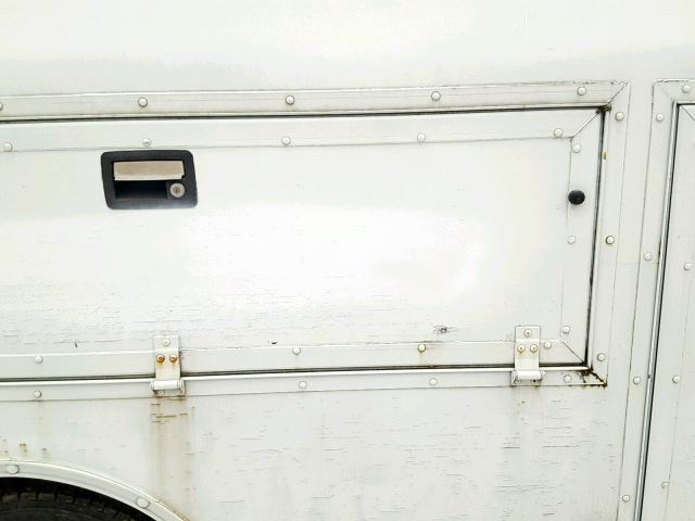 1GBJG31R211206578 - 2001 CHEVROLET EXPRESS CU WHITE photo 10