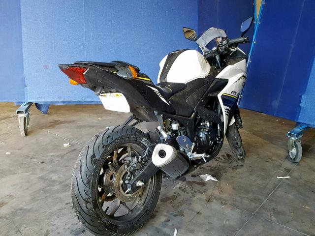 MH3RH15Y1HK002328 - 2017 YAMAHA YZFR3 A WHITE photo 4
