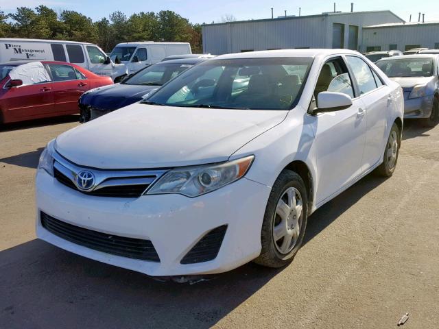 4T1BD1FKXDU088805 - 2013 TOYOTA CAMRY HYBR WHITE photo 2